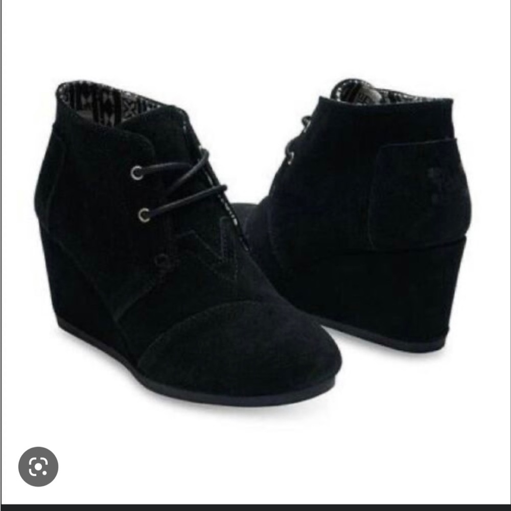 Toms black wedges size 6.5